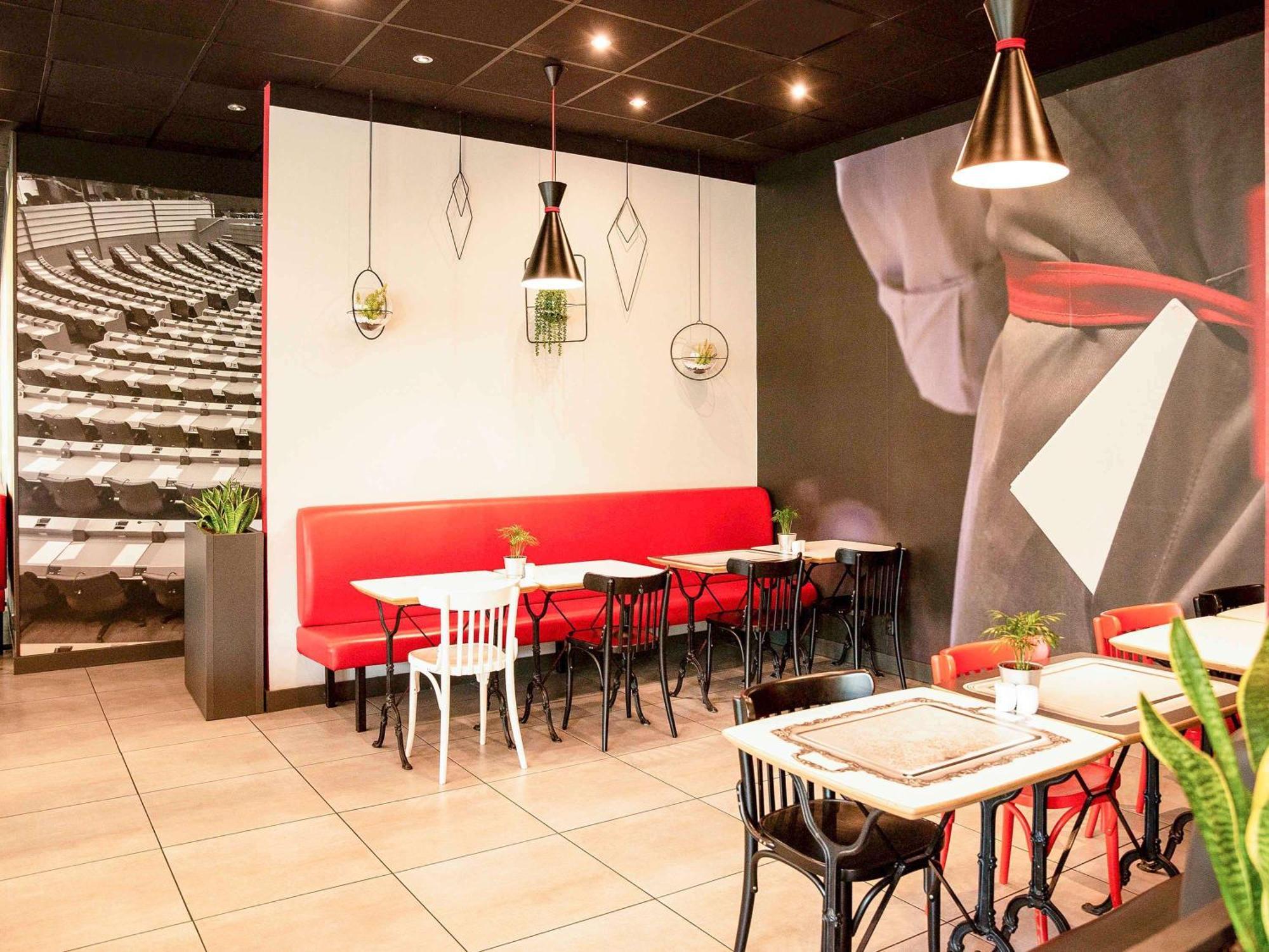 Ibis Poznan Stare Miasto Екстериор снимка